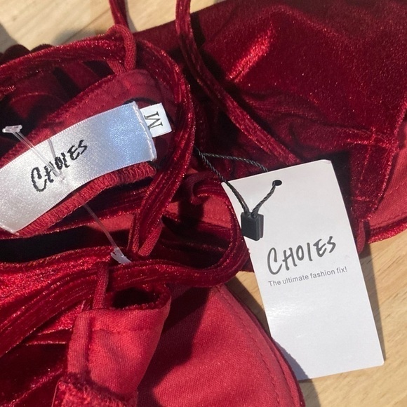 Red bodysuit with Velcro closure. Brand new & never worn. Satin material feel - Picture 3 of 8